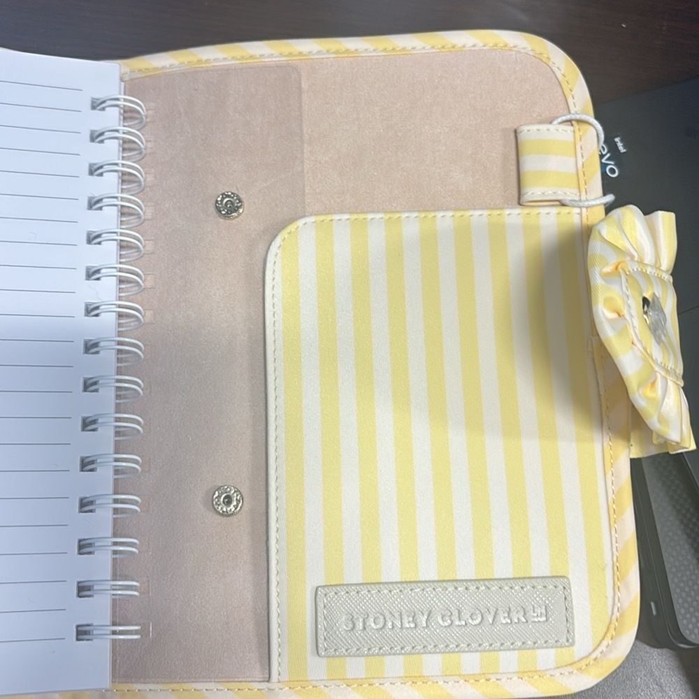 Stoney Clover Lane Notebook - Picture 3 of 4